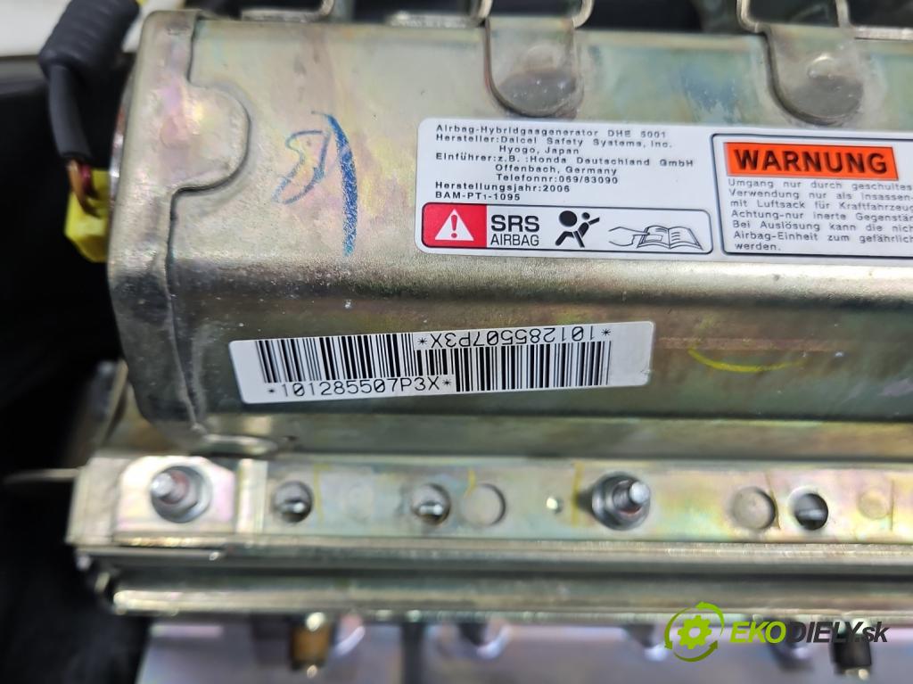 Honda Civic VIII 2006-2011 2.1 i-CTDi 141 hp manual 104 kW 2131 cm3 5- kokpit,přistrojova deska