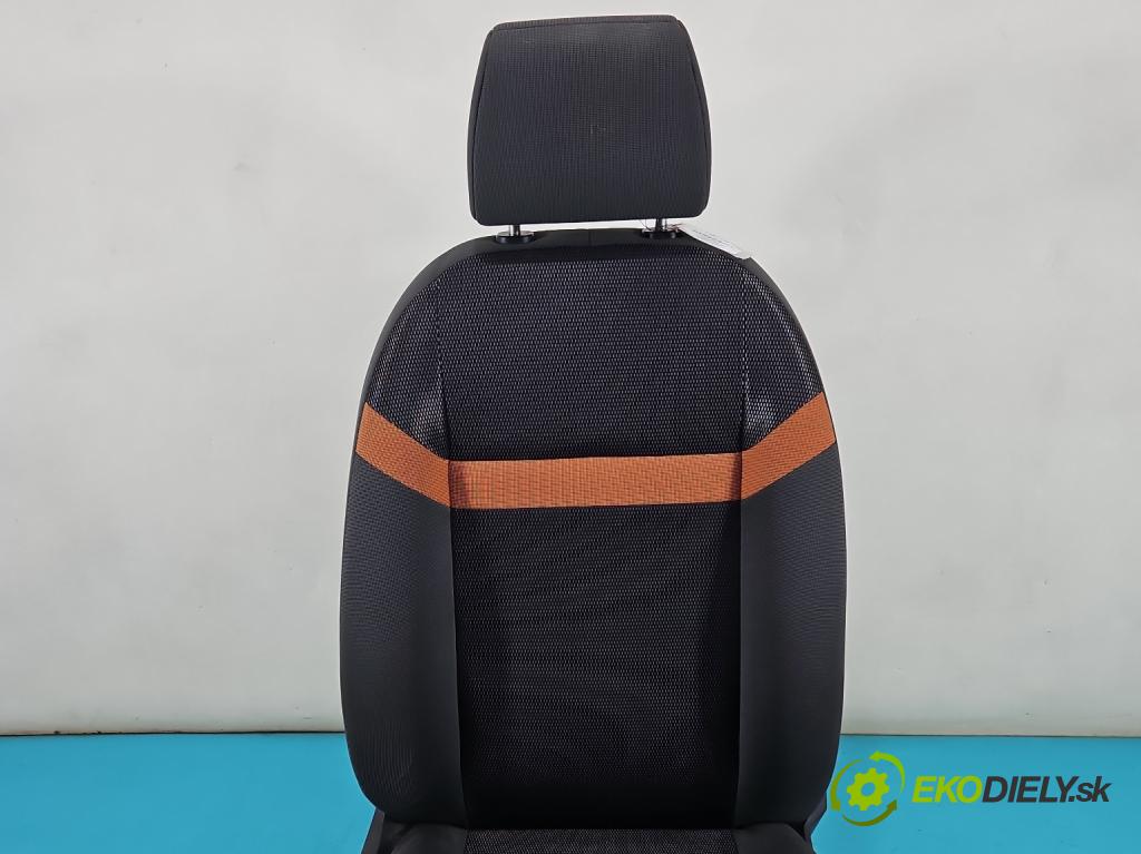 Ford Kuga Mk1 2008-2013 2.0 tdci 136 HP manual 100 kW 1997 cm3 5- Sedačka pravý  (Sedadlo)