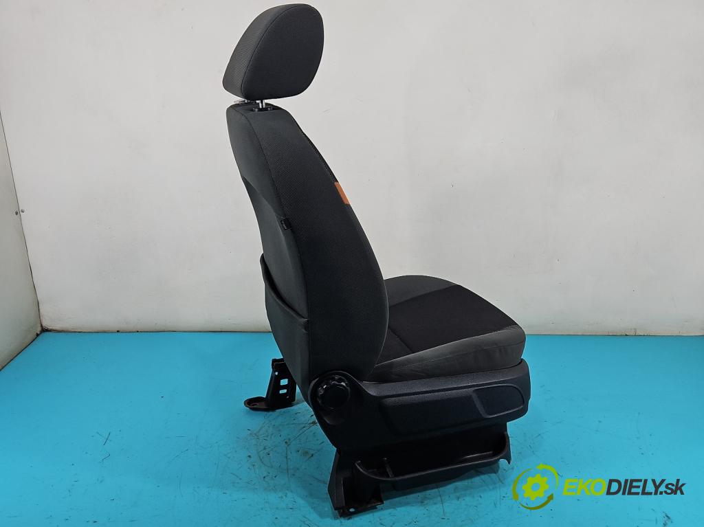 Ford Kuga Mk1 2008-2013 2.0 tdci 136 HP manual 100 kW 1997 cm3 5- Sedačka pravý  (Sedadlo)