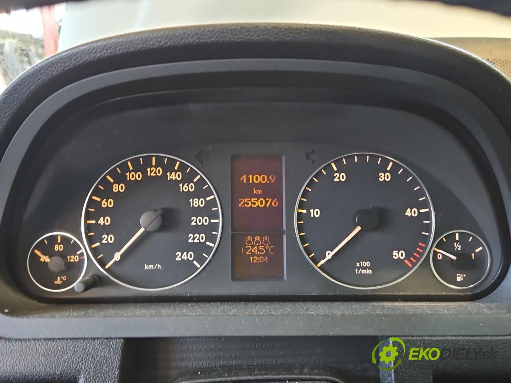 Mercedes A W169 2004-2012 2.0 CDI 109 HP automatic 80 kW 1992 cm3 5- prístrojovka/ budíky A1695406247 (Prístrojová doska)