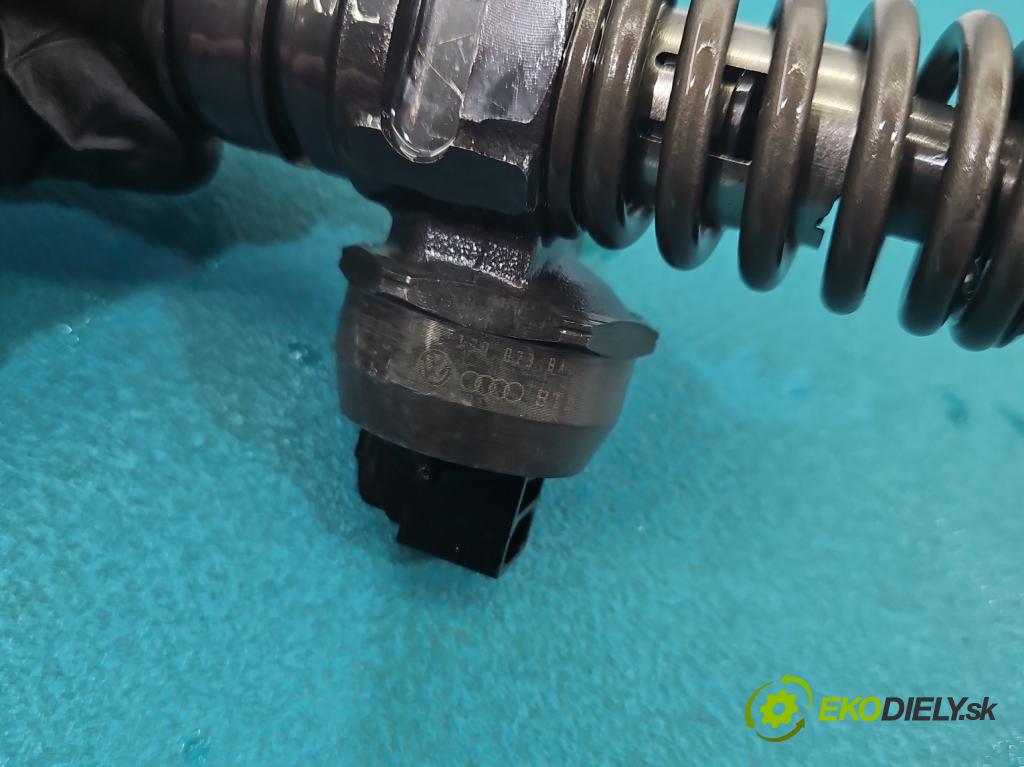 Skoda Superb I 2001-2008 1.9 tdi 131 hp automatic 96 kW 1896 cm3 4- vstřikovací čerpadlo 0414720216 (Vstřikovač paliva)