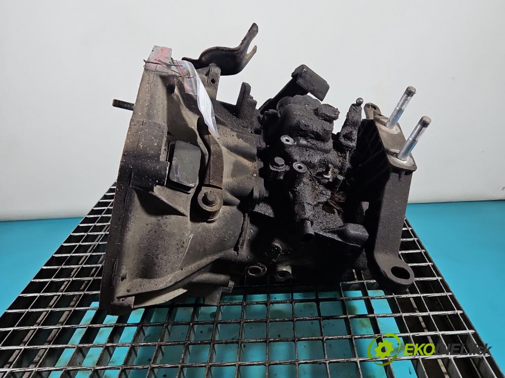 Fiat Linea 1.4 8V 77 HP manual 57 kW 1368 cm3 4- prevodovka stupeň,rýchlosť manual