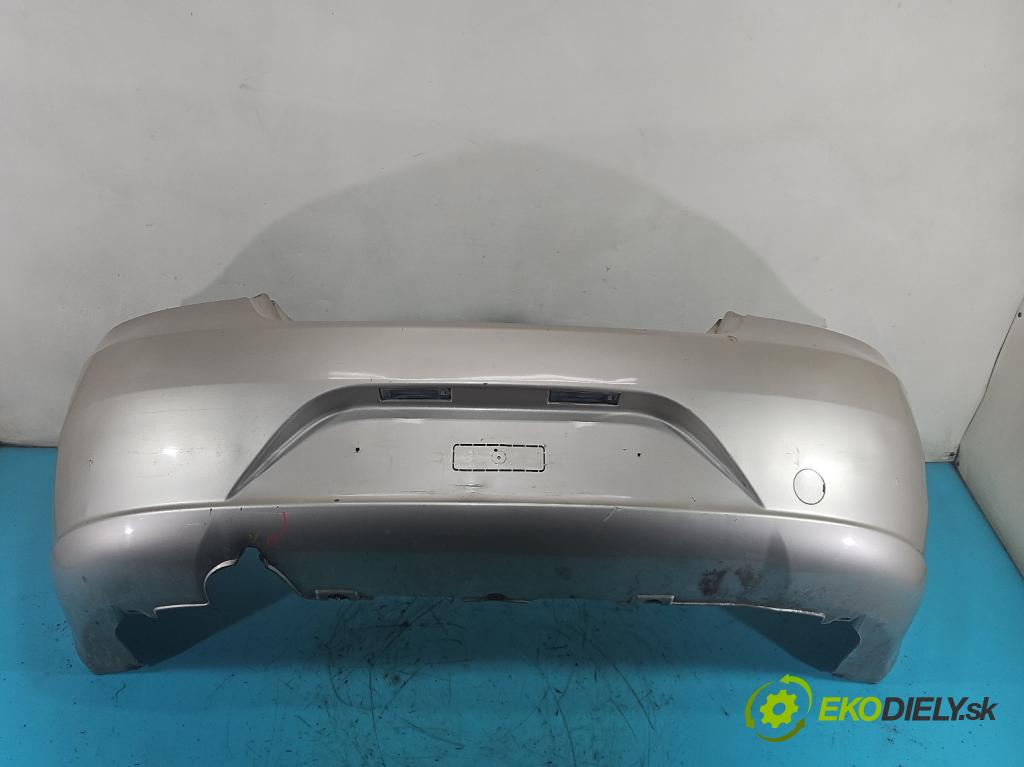 Fiat Linea 1.4 8V 77 hp manual 57 kW 1368 cm3 4- nárazník zadní  (Klika dveří ostatní)