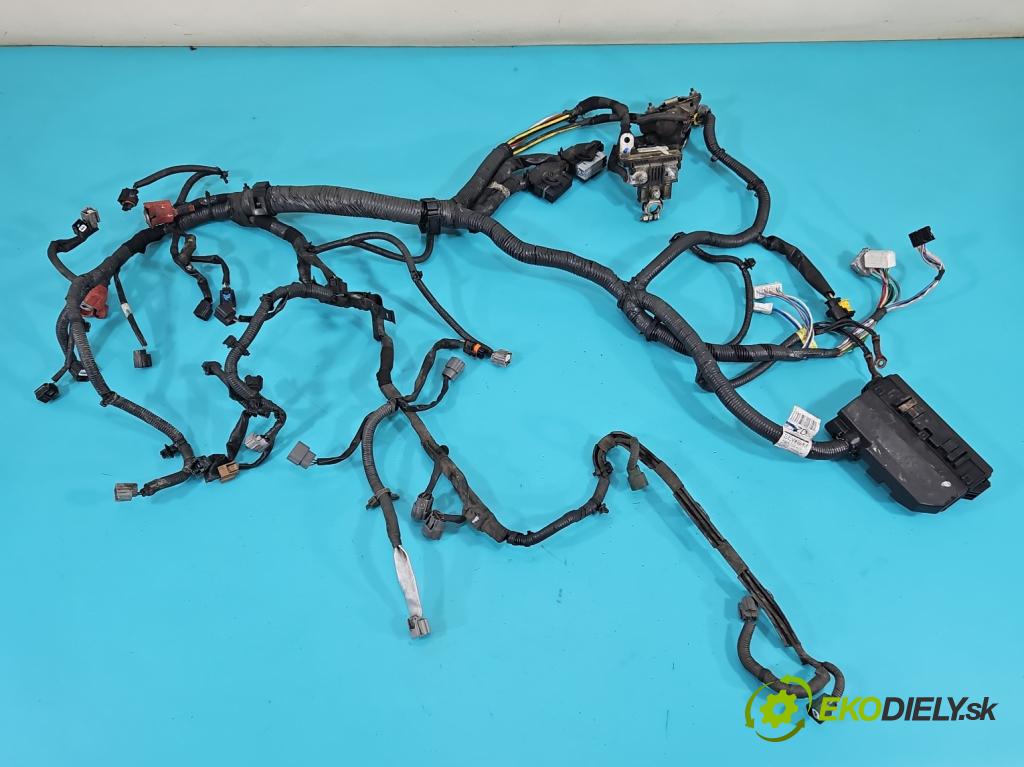 Nissan Qashqai II J11 2013-2021 1.2 T 116 hp manual 85 kW 1197 cm3 5- Balíček: motoru 240114ED3C