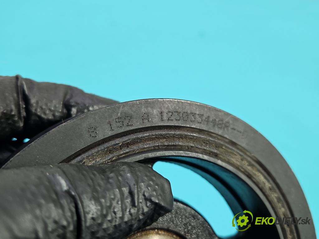 Nissan Qashqai II J11 2013-2021 1.2 T 116 HP manual 85 kW 1197 cm3 5- koleso pás: hriadele kľukovej 123033448R