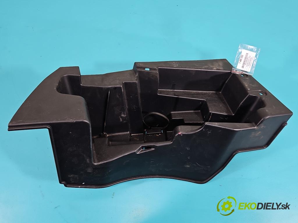 Toyota Rav4 IV 2013-2018 2.0 D4D 143 HP manual 105 kW 1995 cm3 5- kryt plast 64997-12050