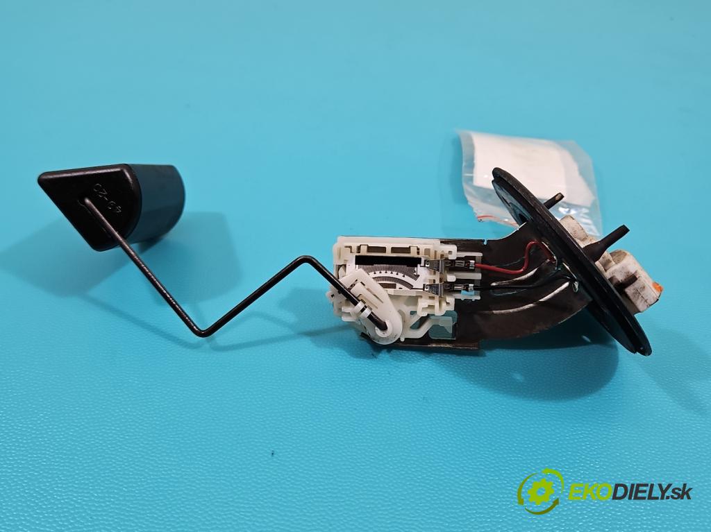 Toyota Rav4 IV 2013-2018 2.0 D4D 143 HP manual 105 kW 1995 cm3 5- snímač úroveň: palivo  (Snímač)