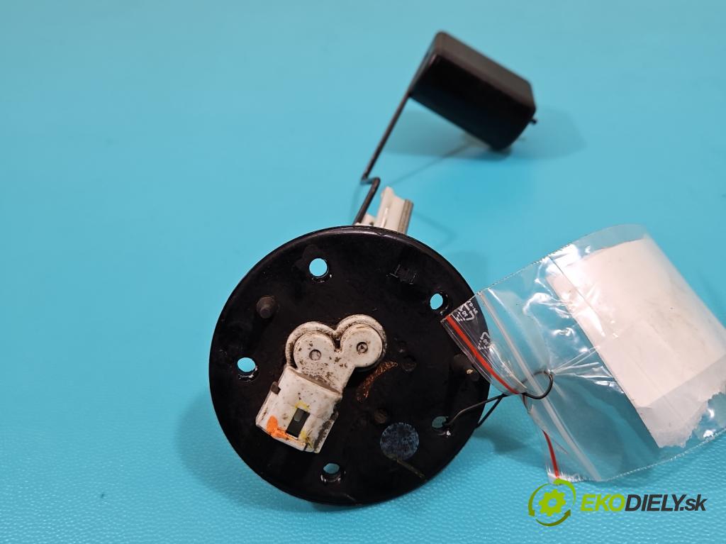 Toyota Rav4 IV 2013-2018 2.0 D4D 143 HP manual 105 kW 1995 cm3 5- snímač úroveň: palivo  (Snímač)