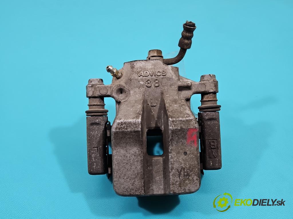 Toyota Rav4 IV 2013-2018 2.0 D4D 143 HP manual 105 kW 1995 cm3 5- brzdič zadné ľavý  (Kľučka dverí ostatné)