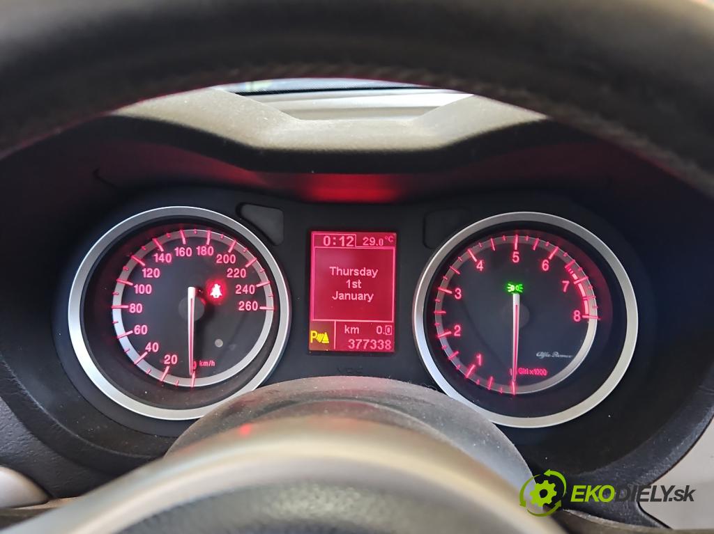 Alfa romeo 159 1.9 jts: 160 HP manual 118 kW 1859 cm3 4- prístrojovka/ budíky 56072815 (Prístrojová doska)