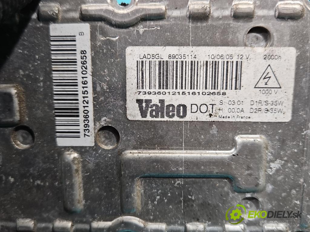 Citroen C4 I 2004-2011 1.6 HDI 109 HP manual 80 kW 1560 cm3 3- střídač: xenon 89035114 (Riadiaca jednotka xenónu)