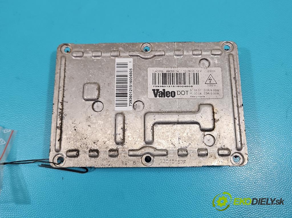 Citroen C4 I 2004-2011 1.6 HDI 109 HP manual 80 kW 1560 cm3 3- střídač: xenon 89035114 (Riadiaca jednotka xenónu)