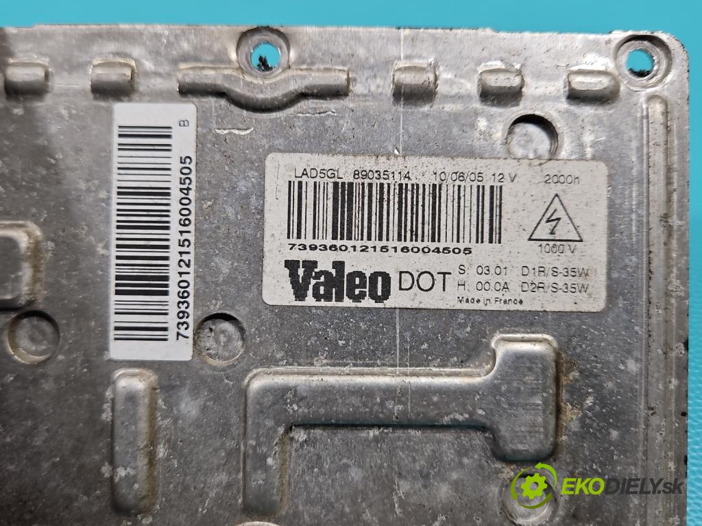 Citroen C4 I 2004-2011 1.6 HDI 109 HP manual 80 kW 1560 cm3 3- střídač: xenon 89035114 (Riadiaca jednotka xenónu)