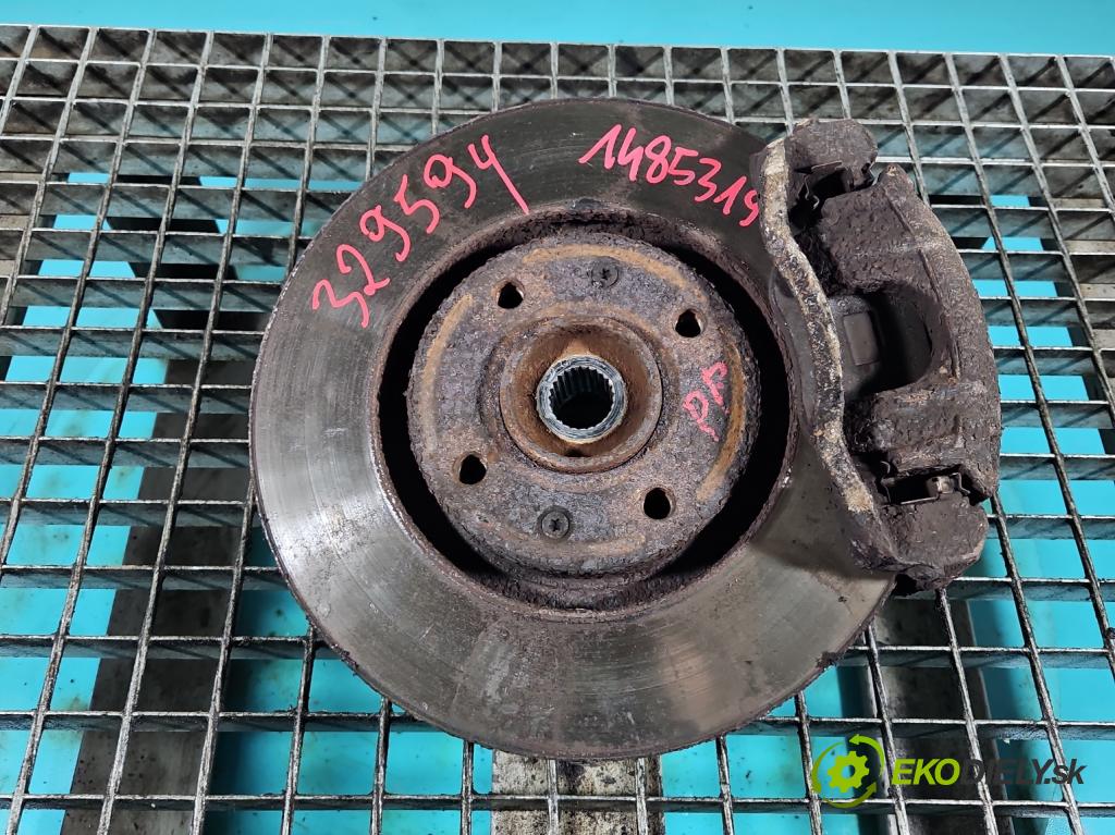 Citroen C4 I 2004-2011 1.6 HDI 109 hp manual 80 kW 1560 cm3 3- náboj pravé  (Náboj kola)