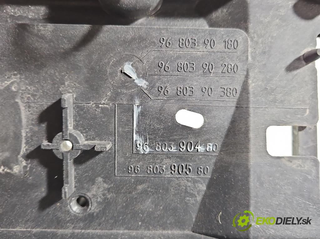 Citroen C4 I 2004-2011 1.6 HDI 109 HP manual 80 kW 1560 cm3 3- pas predný 9680390180 (Výstuha predná)