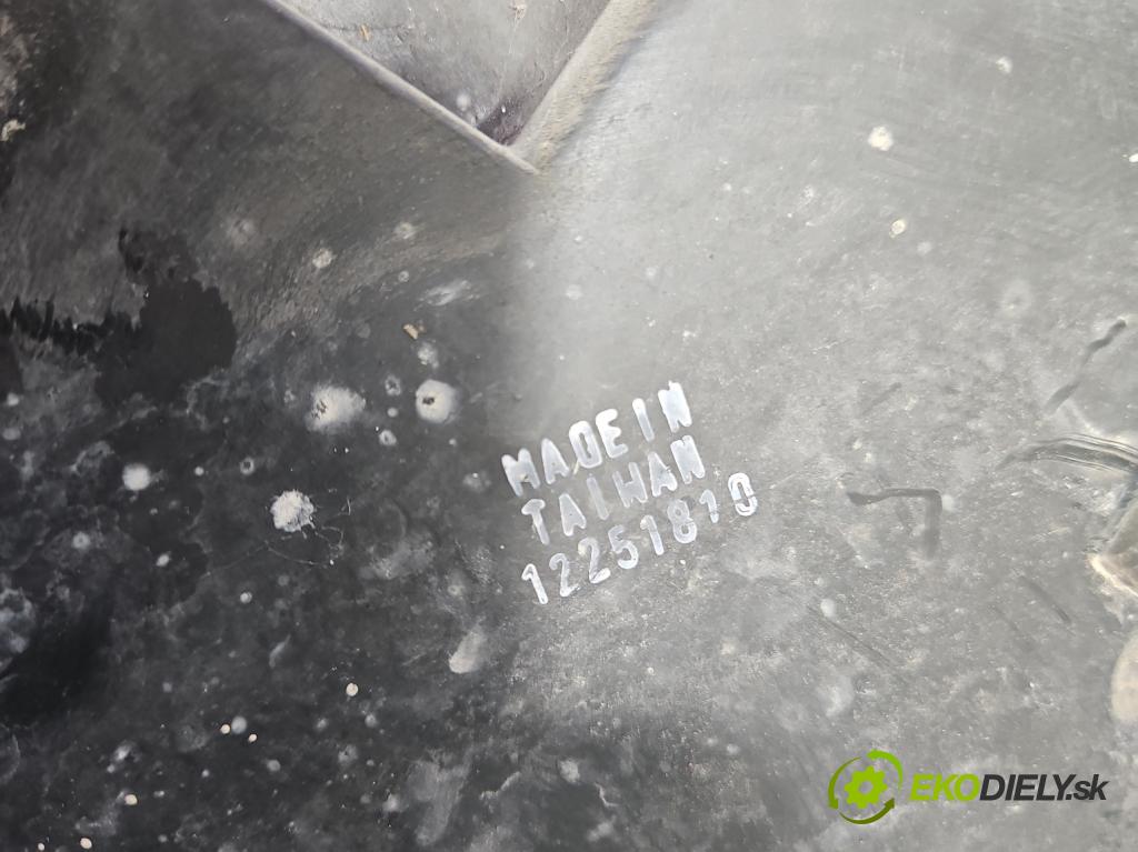 Citroen C3 I 2002-2009 1.4 HDI 68 HP manual 50 kW 1398 cm3 5- Reflektor: pravý  (Svetlo predné pravé)