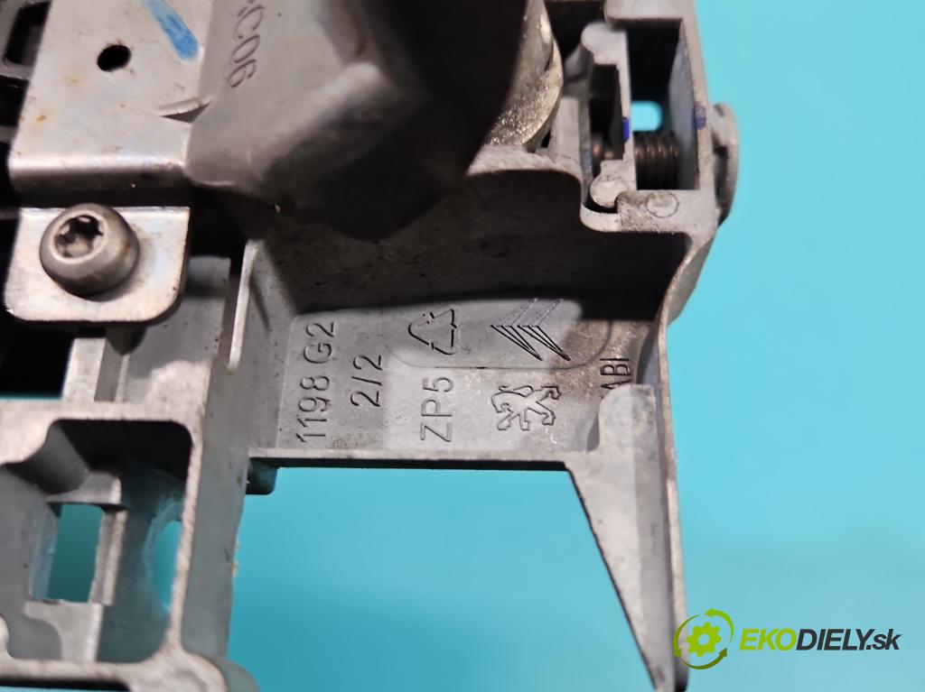 Citroen C5 II 2008-2017 2.0 hdi 163 HP automatic 120 kW 1997 cm3 5- rukoväť predné ľavé mimo: 9680342780 (Kľučka dverí vonkajšia predná ľavá)