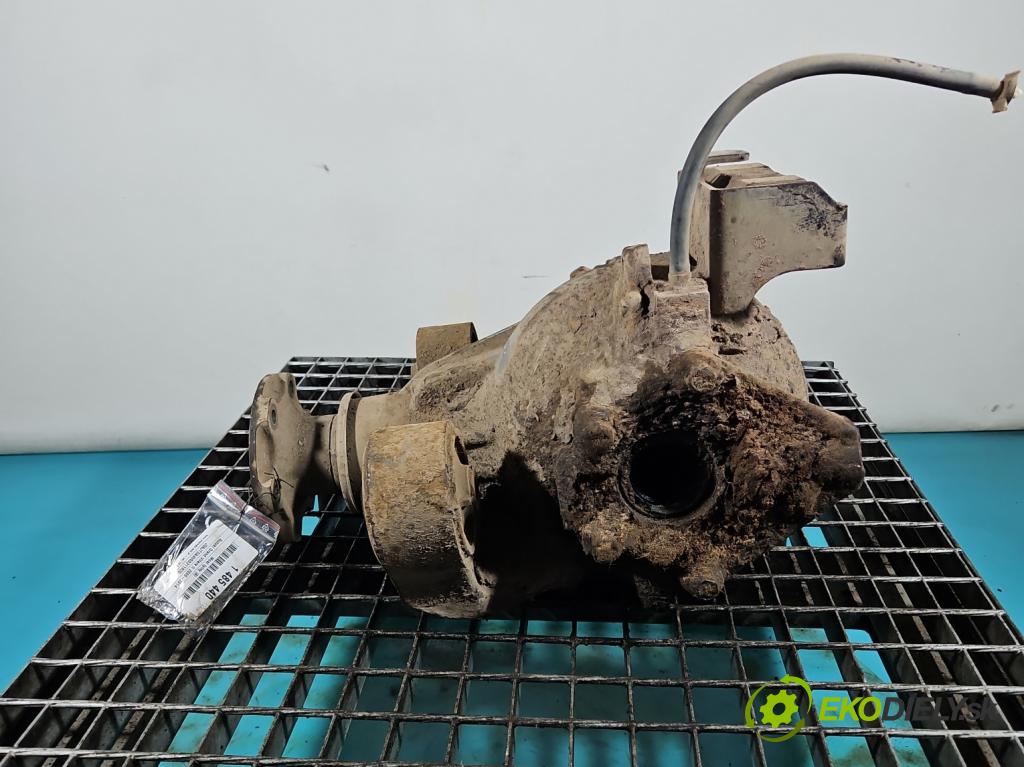 Suzuki Grand Vitara II 2005-2014 2.4 16V 169KM manual 124 kW 2393 cm3 5- Most: zadní: TL43