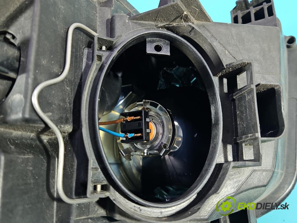 Bmw X3 E83 2003-2010 3.0d 218 HP automatic 160 kW 2993 cm3 5- Reflektor: pravý  (Svetlo predné pravé)