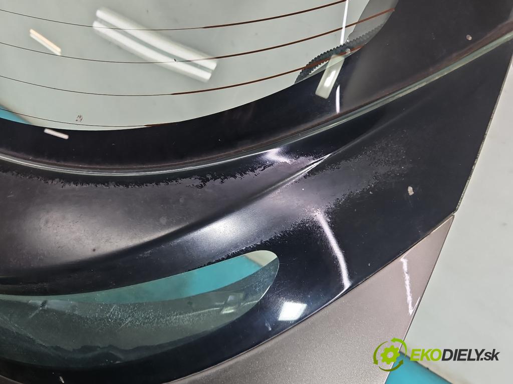 Honda Civic VIII 2006-2011 2.1 i-CTDi N22A2 141 hp manual 104 kW 2131 cm3 5- zadní kufrové dveře  (Zadní kapota (kufr))