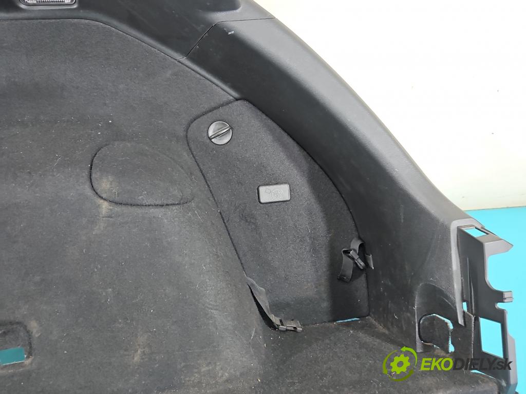 Honda Civic VIII 2006-2011 2.1 i-CTDi N22A2 141 hp manual 104 kW 2131 cm3 5- Tapacír: kufra: pravé