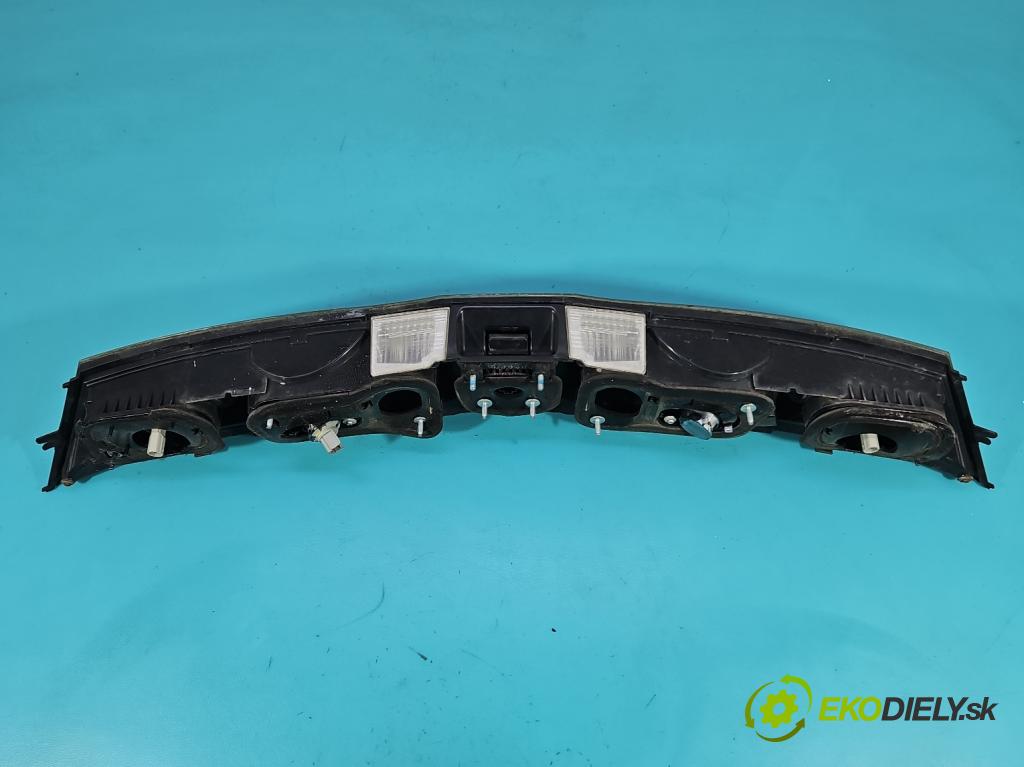 Honda Civic VIII 2006-2011 2.1 i-CTDi N22A2 141 hp manual 104 kW 2131 cm3 5- zaslepka: zadní 132-16721