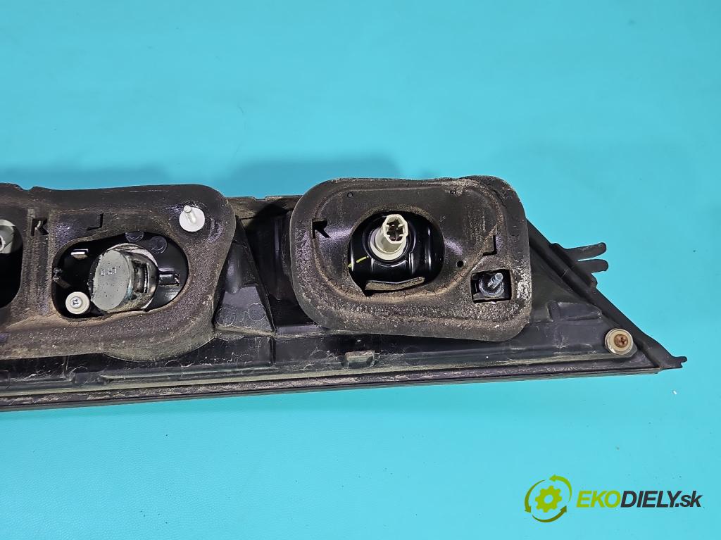 Honda Civic VIII 2006-2011 2.1 i-CTDi N22A2 141 hp manual 104 kW 2131 cm3 5- zaslepka: zadní 132-16721