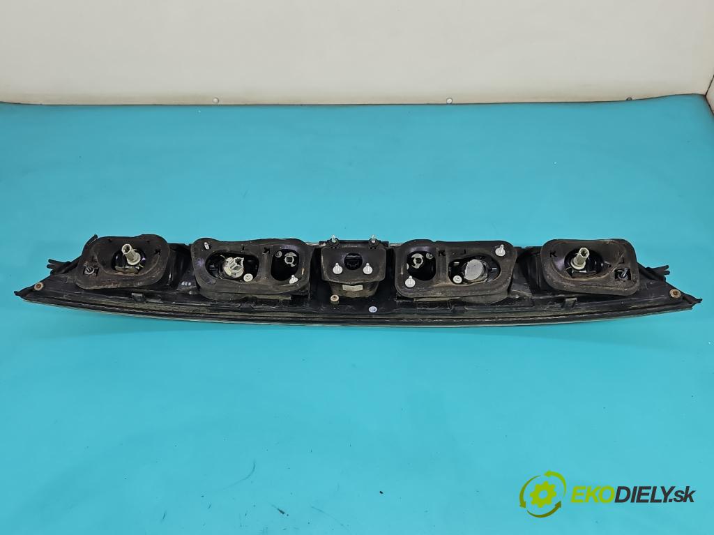 Honda Civic VIII 2006-2011 2.1 i-CTDi N22A2 141 hp manual 104 kW 2131 cm3 5- zaslepka: zadní 132-16721