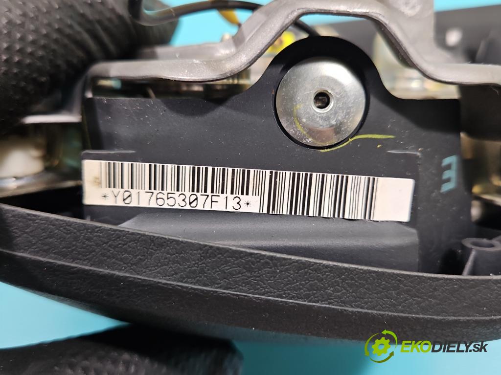 Honda Civic VIII 2006-2011 2.1 i-CTDi N22A2 141 HP manual 104 kW 2131 cm3 5- airbag vzduch: Řidiči: 77800-SMG-G820-M1 (Airbag)