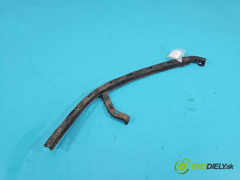 Honda Civic VIII 2006-2011 2.1 i-CTDi N22A2 141 HP manual 104 kW 2131 cm3 5- lišta pod svetlami 