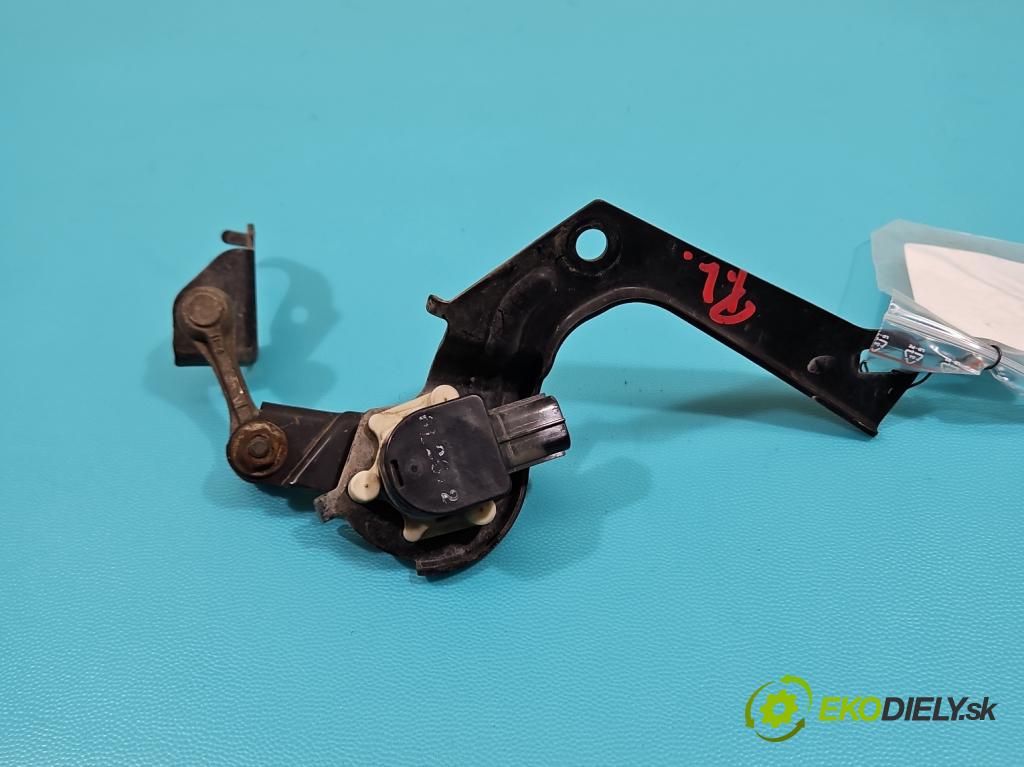 Honda Civic VIII 2006-2011 2.1 i-CTDi N22A2 141 hp manual 104 kW 2131 cm3 5- snímač nastavení xenon  (Snímač)