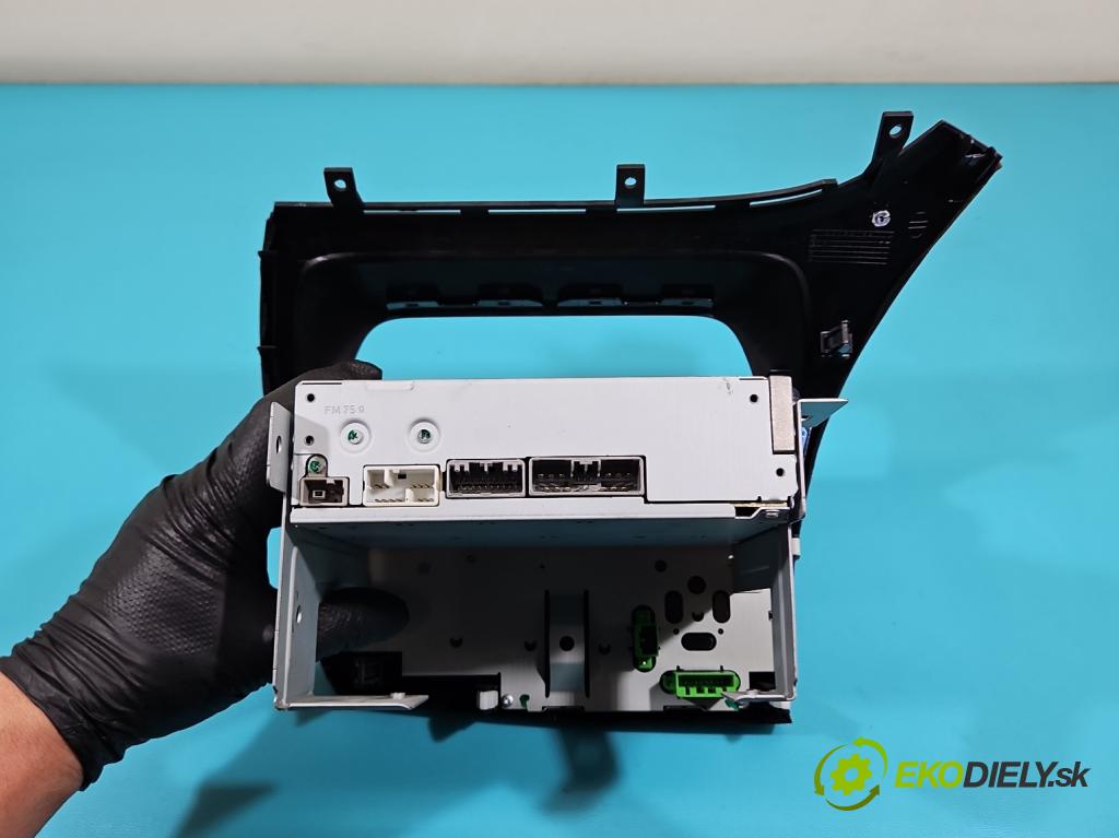 Honda Civic VIII 2006-2011 2.1 i-CTDi N22A2 141 HP manual 104 kW 2131 cm3 5- Radio originál 39100-SMG-G016-M1