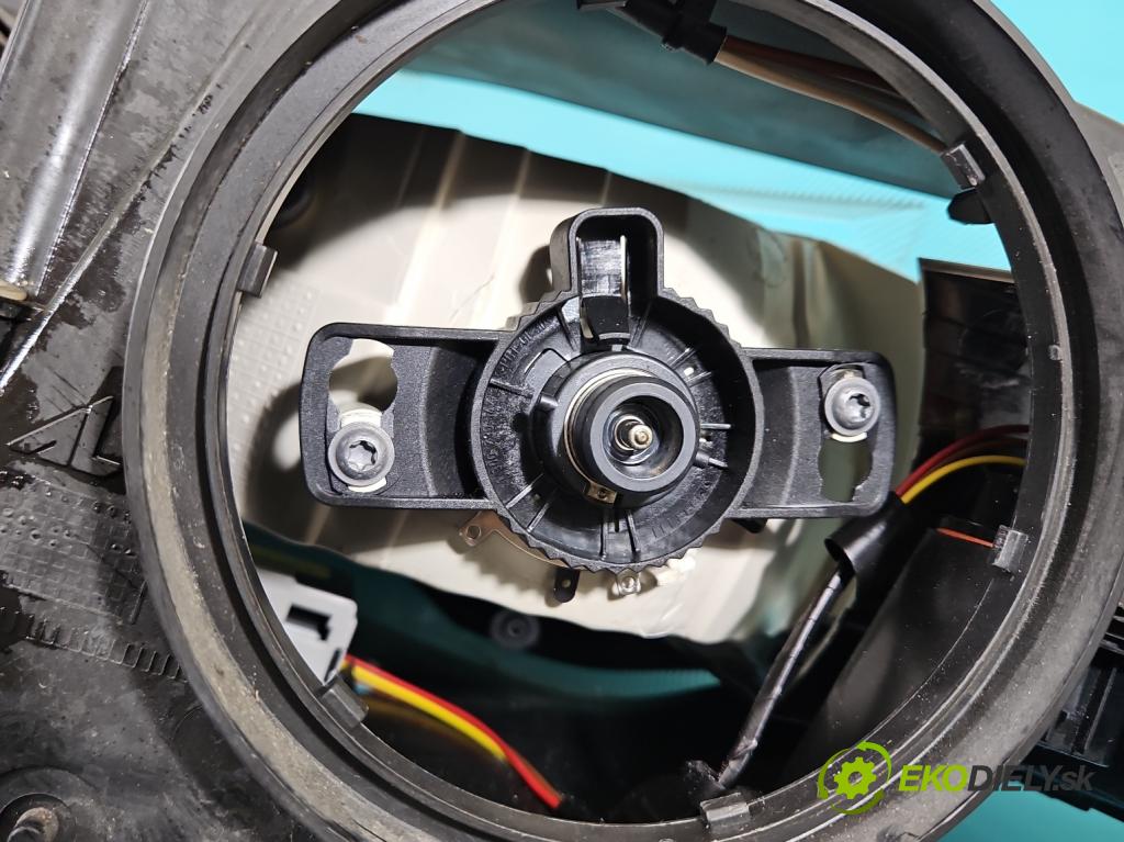 Honda Civic VIII 2006-2011 2.1 i-CTDi N22A2 141 HP manual 104 kW 2131 cm3 5- Reflektor: pravý 33101-SMG-G123-M1 (Svetlo predné pravé)