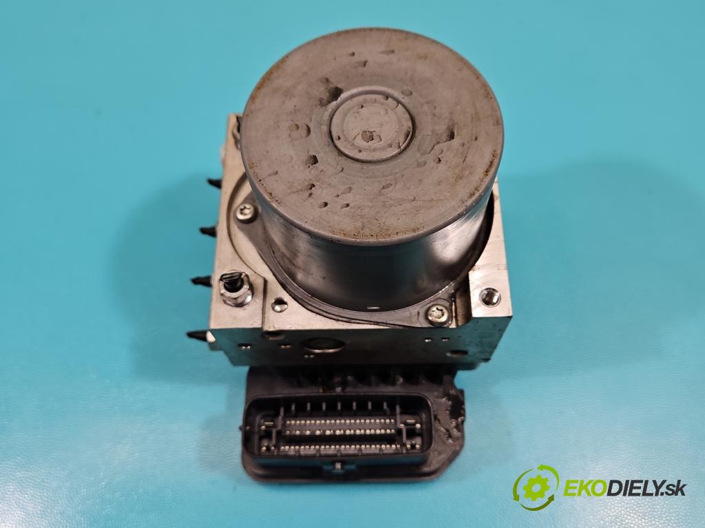 Toyota Rav4 IV 2013-2018 2.0 D4D 143 HP manual 105 kW 1995 cm3 5- čerpadlo abs 44540-42410 (Pumpa ABS)