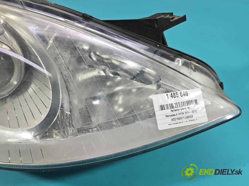 Mercedes A W169 2004-2012 2.0 CDI 109 HP automatic 80 kW 1992 cm3 5- Reflektor: pravý A1698200661 (Svetlo predné pravé)