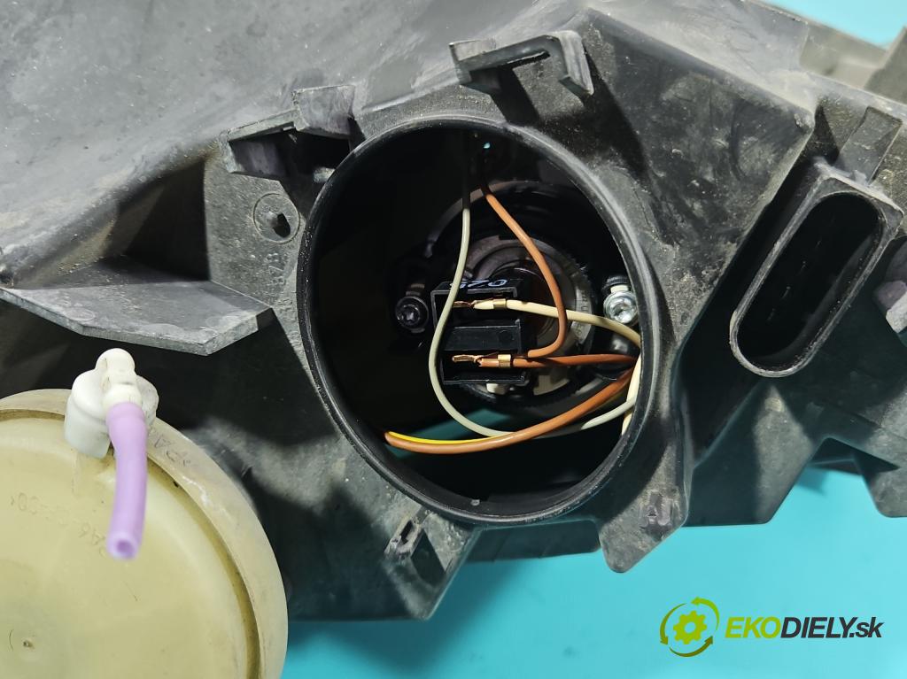 Mercedes A W169 2004-2012 2.0 CDI 109 HP automatic 80 kW 1992 cm3 5- Reflektor: pravý A1698200661 (Svetlo predné pravé)