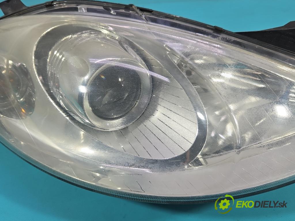 Mercedes A W169 2004-2012 2.0 CDI 109 HP automatic 80 kW 1992 cm3 5- Reflektor: pravý A1698200661 (Svetlo predné pravé)