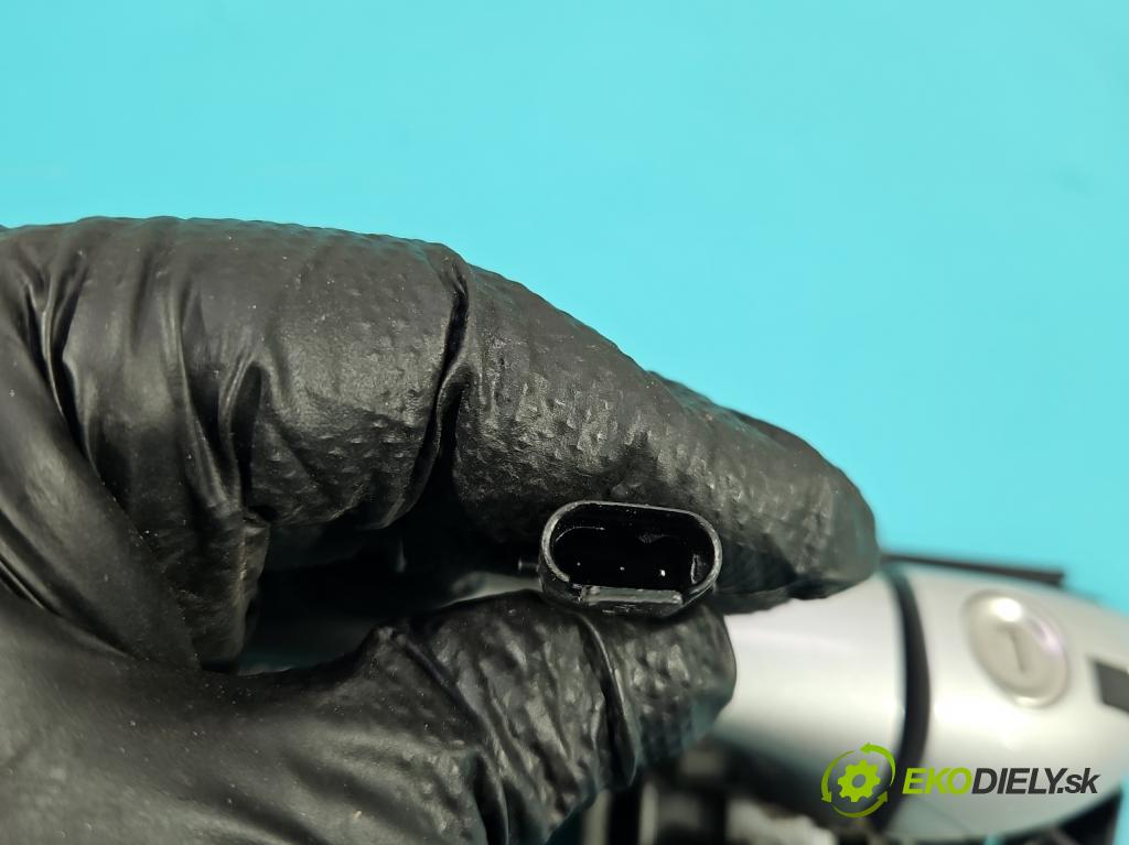 Mercedes A W169 2004-2012 2.0 CDI 109 HP automatic 80 kW 1992 cm3 5- rukoväť predné ľavé mimo: A1697600934 (Kľučka dverí vonkajšia predná ľavá)