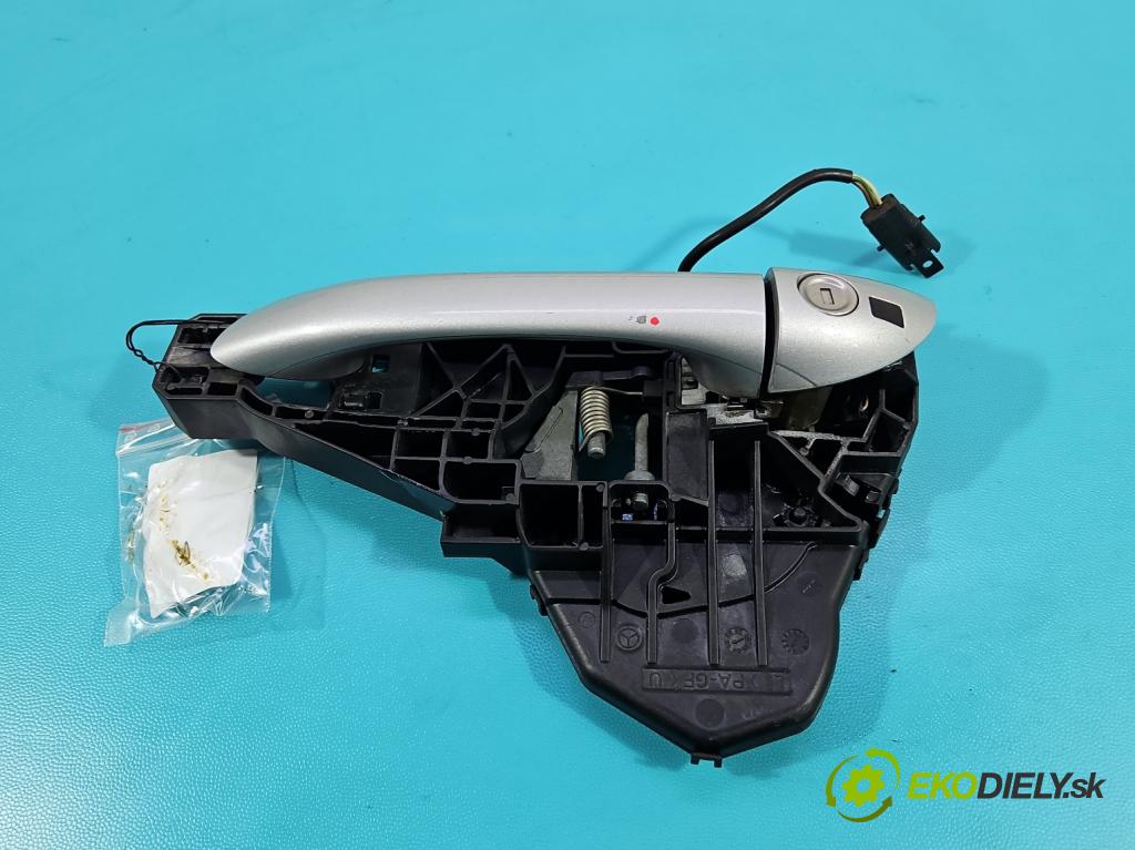 Mercedes A W169 2004-2012 2.0 CDI 109 HP automatic 80 kW 1992 cm3 5- rukoväť predné ľavé mimo: A1697600934 (Kľučka dverí vonkajšia predná ľavá)