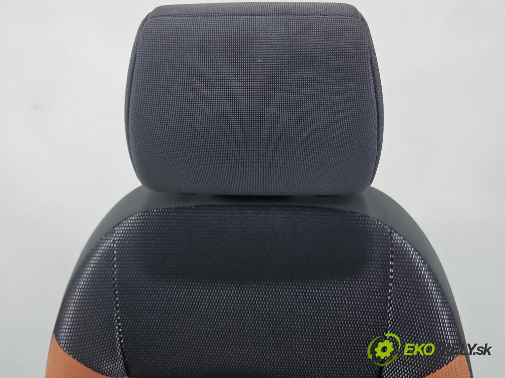 Ford Kuga Mk1 2008-2013 2.0 tdci 136hp manual 100 kW 1997 cm3 5- Sedadlo levý  (Sedadlo)