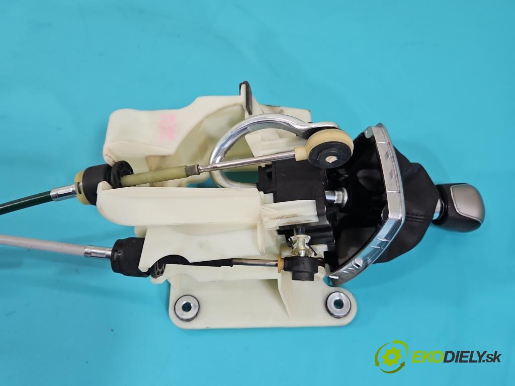 Ford Kuga Mk1 2008-2013 2.0 tdci 136hp manual 100 kW 1997 cm3 5- kulisa změny stupňová 8V4R-7D453-KB (Řadicí páka (kulisa) )