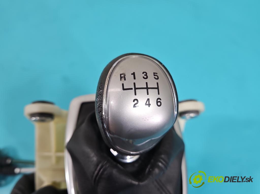 Ford Kuga Mk1 2008-2013 2.0 tdci 136hp manual 100 kW 1997 cm3 5- kulisa změny stupňová 8V4R-7D453-KB (Řadicí páka (kulisa) )