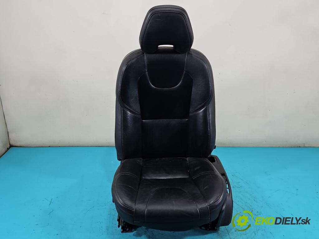 Volvo V40 II 2012-2019 2.0 D4 190 hp manual 140 kW 1969 cm3 5- sedačke: komplet