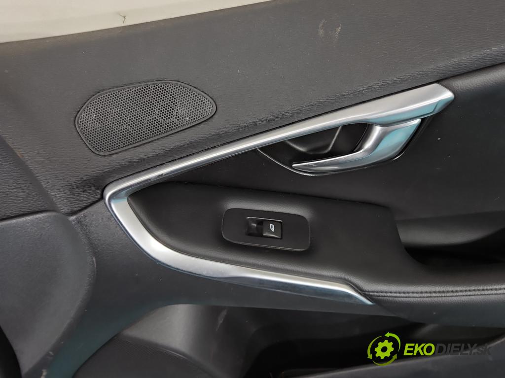 Volvo V40 II 2012-2019 2.0 D4 190 hp manual 140 kW 1969 cm3 5- sedačke: komplet