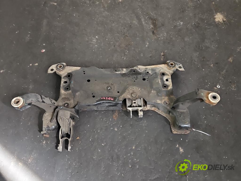 Volvo V40 II 2012-2019 2.0 D4 190 HP manual 140 kW 1969 cm3 5- výstuha motora 