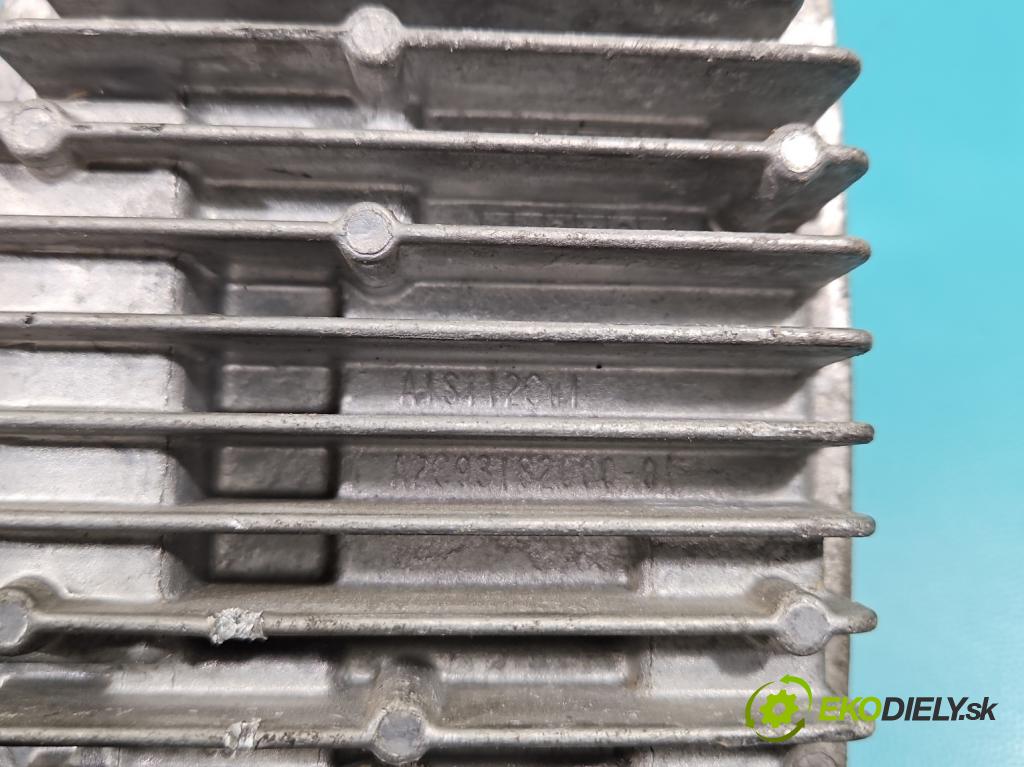 Volvo V40 II 2012-2019 2.0 D4 190 HP manual 140 kW 1969 cm3 5- střídač: xenon A2C99886901 (Riadiaca jednotka xenónu)