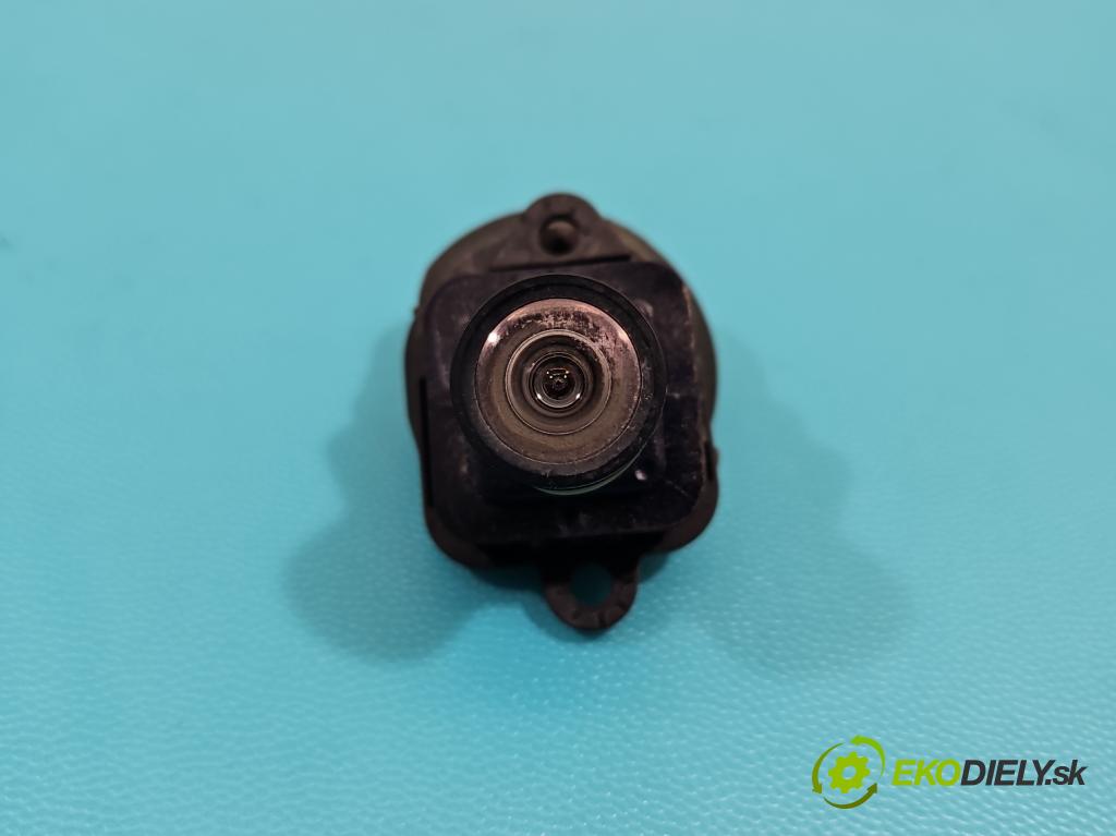 Volvo V40 II 2012-2019 2.0 D4 190 hp manual 140 kW 1969 cm3 5- Kamera cúvaní 31381323