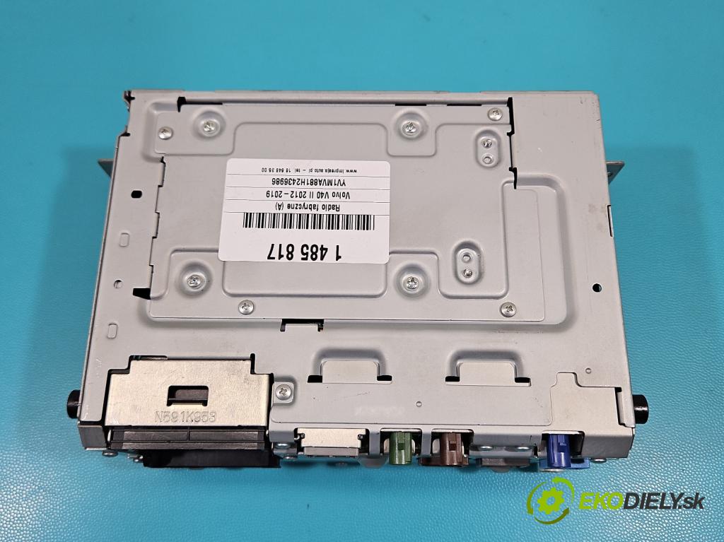 Volvo V40 II 2012-2019 2.0 D4 190 HP manual 140 kW 1969 cm3 5- Radio originál 31667604AA