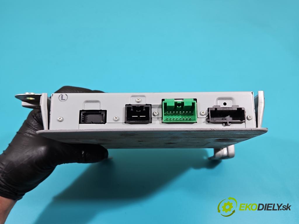 Volvo V40 II 2012-2019 2.0 D4 190 HP manual 140 kW 1969 cm3 5- Zesilovač: 31489492AA (Zosilňovač)