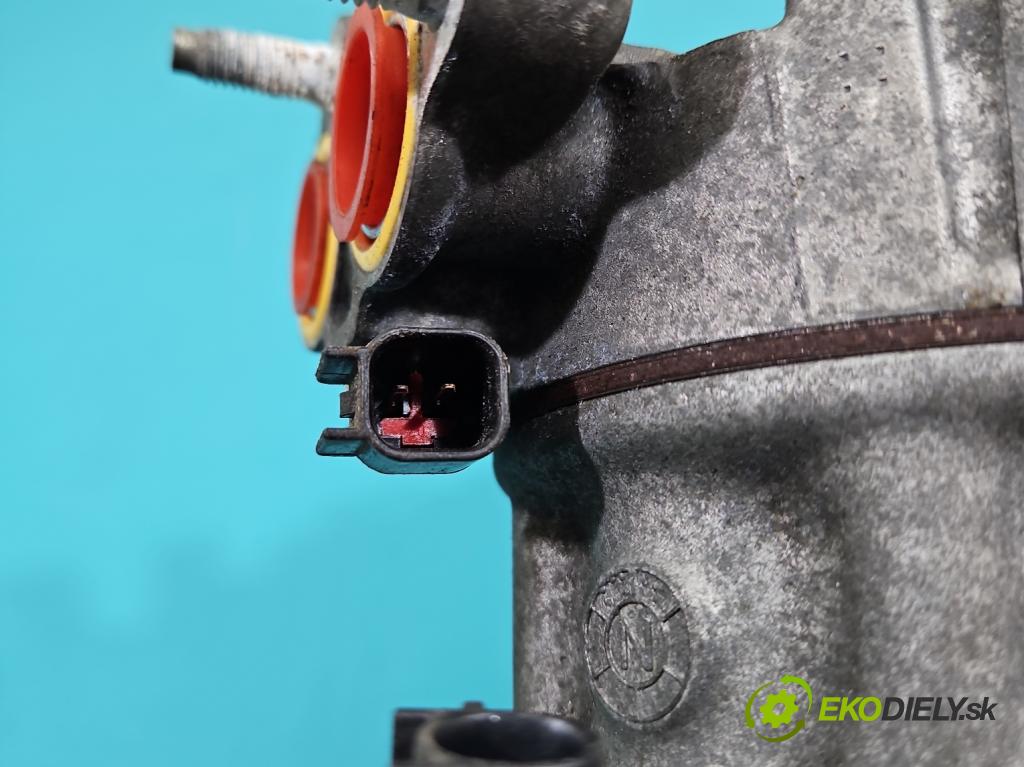 Volvo V40 II 2012-2019 2.0 D4 190 HP manual 140 kW 1969 cm3 5- Kompresor: klimatizácie 31469966 (Kompresor klimatizácie)